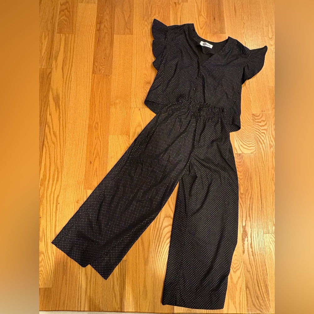 Matching top and pants in black with gold dots